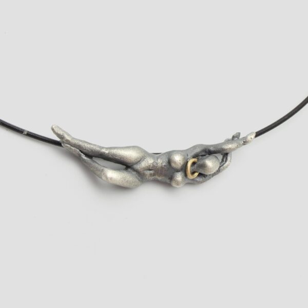 Penjoll plata i or • cos dona