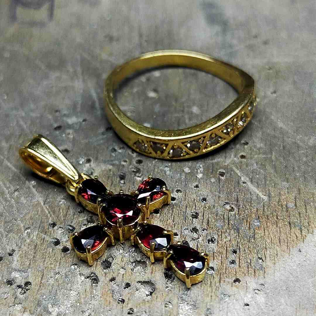 Transformación y modificaciones de joyas en Comín Joyería Creativa: Joyas artesanales en Barcelona.