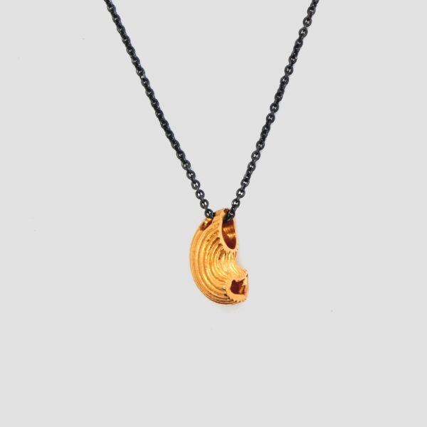 Collar plata xapada en or • Galets solidaris